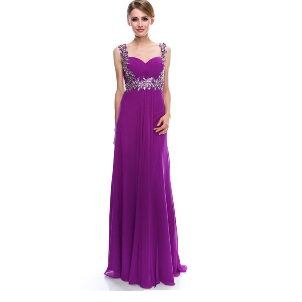 ⬇️Flirty Purple Formal Dress